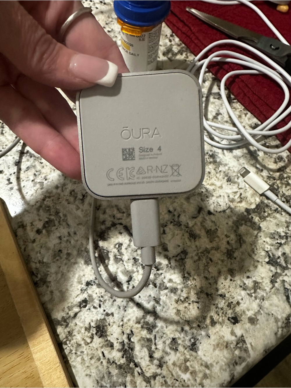 Oura Ring Gen 4 - Picture 3 of 3